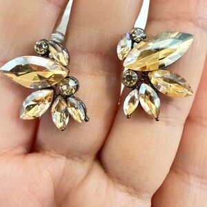 Elegant Crystal Cluster Stud Earrings - Champagne Gold Tone/D076